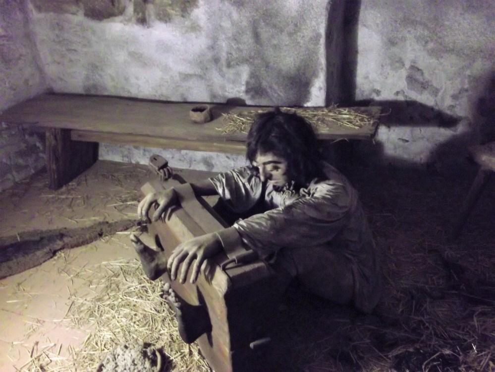 Loket-museo-de-la-tortura-donviajon-cultura-bohemia-chequia