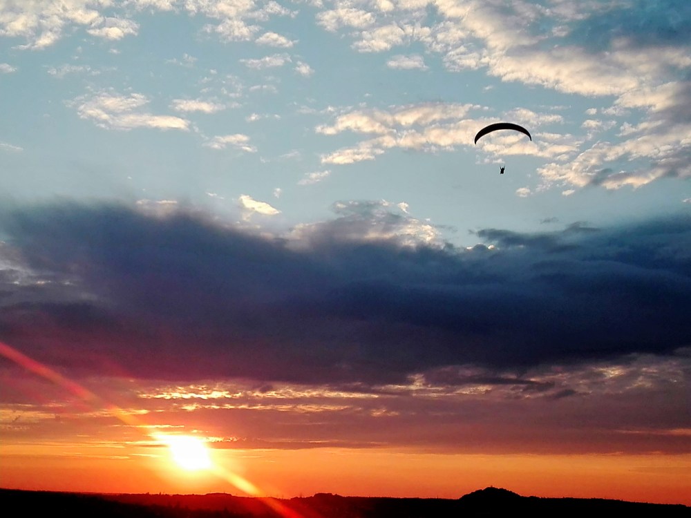 atardecer-donviajon-pforzheim-eventos-deporte-aventura-alemania