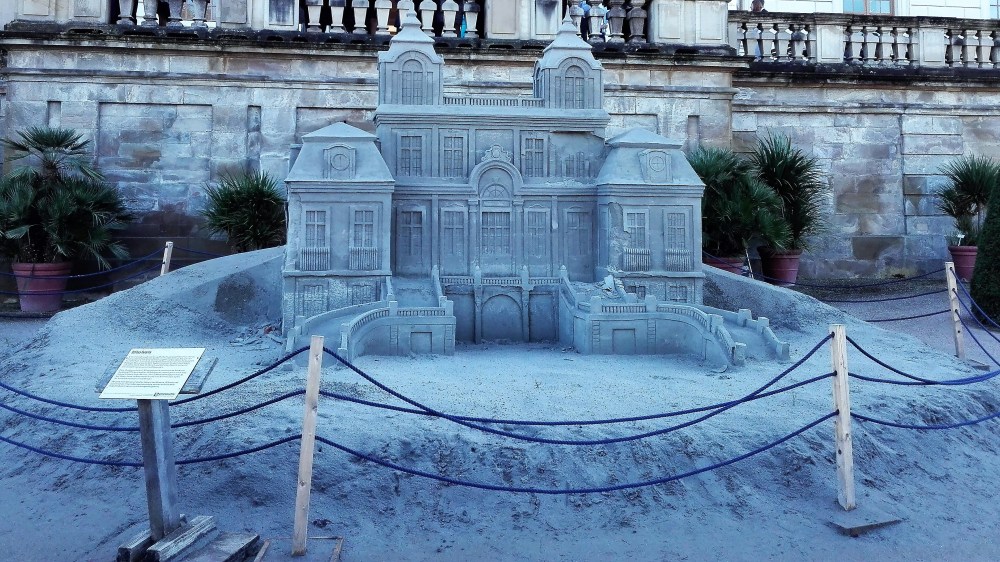 festivales-de-otono-alemania-donviajon-esculturas-en-arena-ludwigsburg