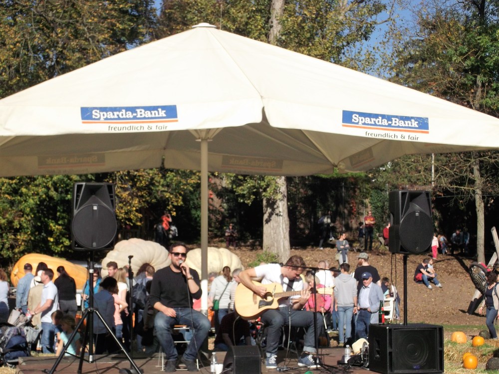 kuerbisausstellung-donviajon-festival-de-la-calabaza-musica-gastronomia-diversion-ludwigsburg-alemania