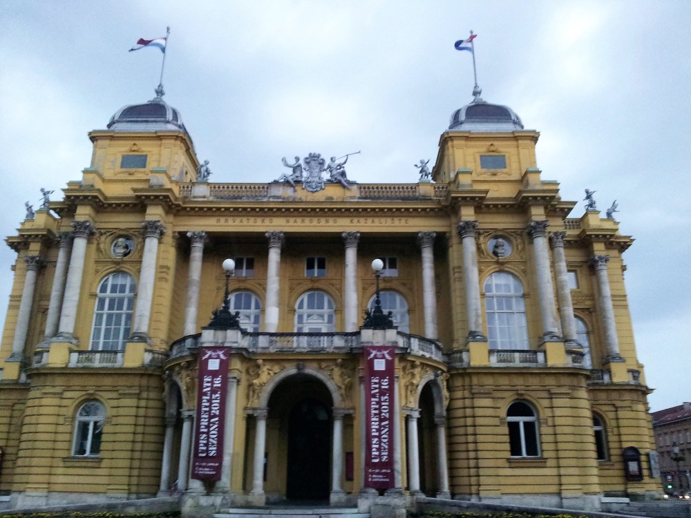 Zagreb-teatro-nacional-de-croacia-donviajon-turismo-cultural-artes-escenicas-croatas