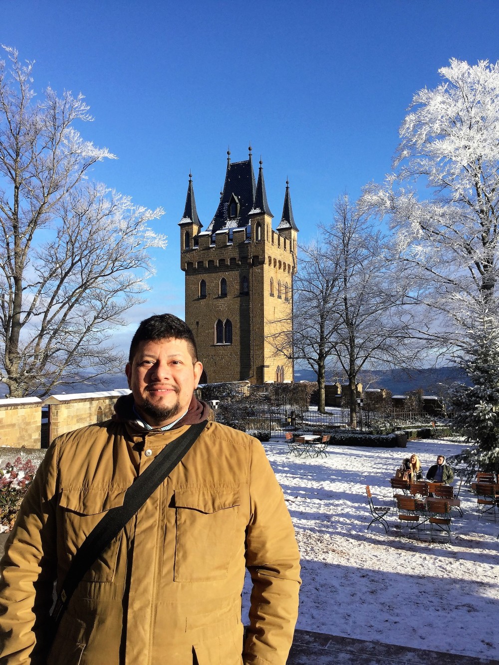 Castillo-de-Hohenzollern-donviajon-viajando-con-pasion-turismo-cultural-de-invierno-baden-wurttemberg-alemania