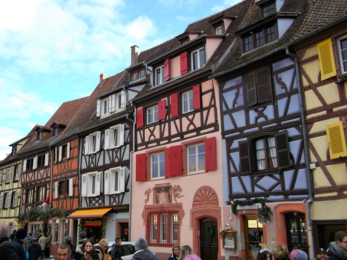 mercado-de-navidad-colmar-donviajon-casas-tipicas-entramado-de-madera-alsacia-francia