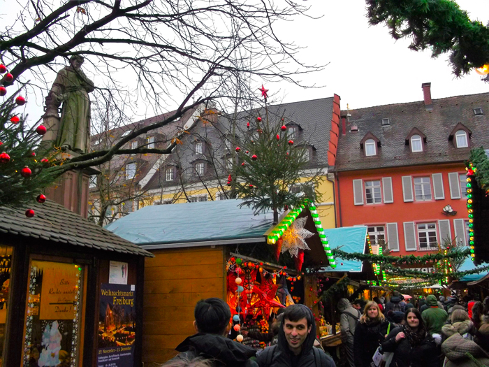 mercado-de-Navidad-donviajon-Friburgo-turismo-cultural-recreativo-selva-negra-baden-wurttemberg-alemania