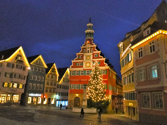 mercado-medieval-de-navidad-de-esslingen-am-neckar-donviajon-compras-adornos-artesanias-decoraciones-navidenas-alemania