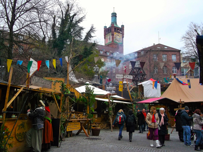 mercado-medieval-de-navidad-donviajon-Pforzhiem-ambiente-familiar-turismo-cultural-compras-navidenas-alemania