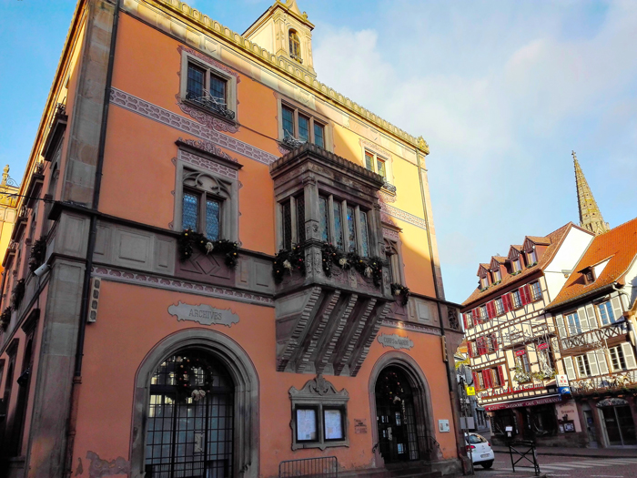 Obernai-ayuntamiento-municipal-donviajon-arquitectura-renacentista-turismo-cultural-alsacia-bajo-rin-francia