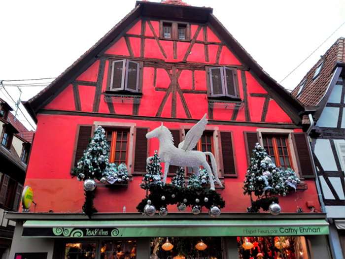 Obernai-tradiciones-alsacia-donviajon-mercado-de-navidad-bajo-rin-francia