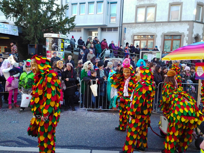 Dillweißenstein-comparsas-de-carnaval-donviajon-turismo-cultural-tradiciones-Pforzheim-Alemania