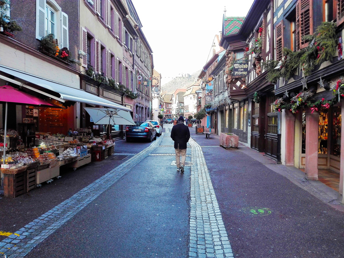 Ribeauville-la-gran-calle-donviajon-turismo-tradiciones-artesanias-alsacia-alto-rin-francia