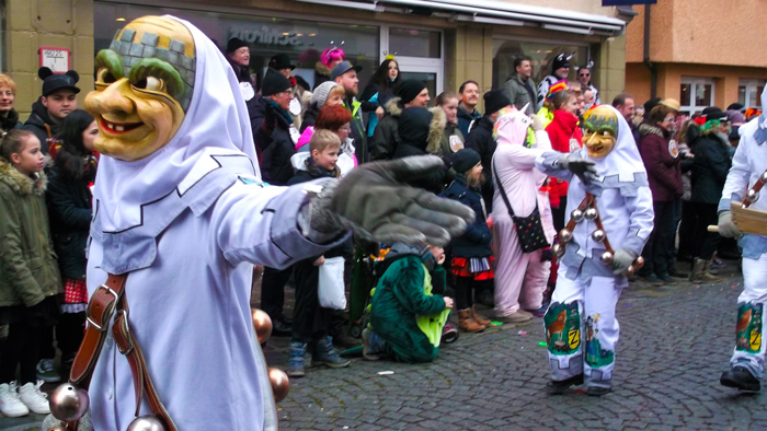 Weil-der-Stadt-donviajon-narren-fasnet-turismo-activo-baden-wurttemberg-alemania