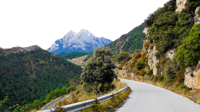 Gisclareny-Parque-natural-de-Cadi-Moixero-donviajon-naturaleza-senderismo-escalada-Pedraforca-turismo-de-aventura-catalunya-espanya