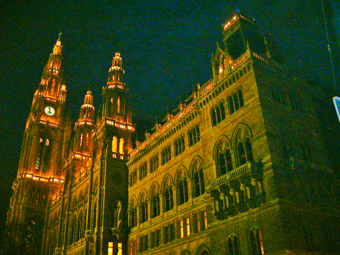 Viena-ayuntamiento-palacio-municipal-donviajon-arte-gotico-turismo-cultural-Austria