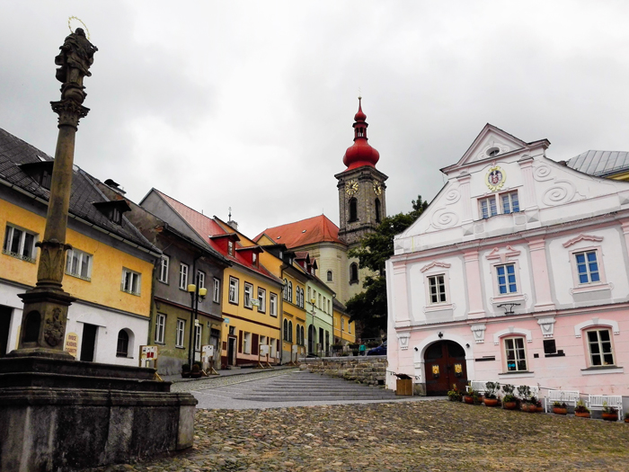 Becov-nad-Teplou-donviajon-plaza-cinco-de-mayo-pueblos-bonitos-bohemia-naturaleza-turismo-cultural-republica-checa
