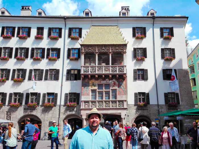 Innsbruck-Tejado-Dorado-don-viajon-turismo-cultural-arte-medieval-Tirol-Austria