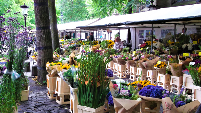 El-mercado-de-las-flores-economia-holandesa-don-viajon-turismo-urbano-compras-Utrecht-Paises-Bajos