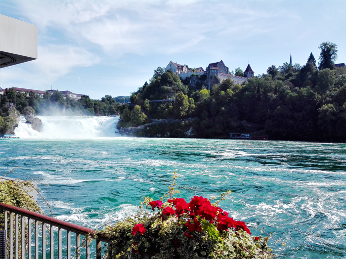 las-inseparables-viajeras-don-viajon-turismo-naturaleza-aventura-cataratas-del-rin-suiza