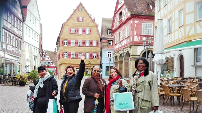 Waibligen-las-inseparables-viajeras-don-viajon-turismo-cultural-de-compras-Suabia-Alemania