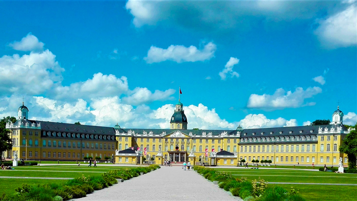Palacio-barroco-de-Karlsruhe-don-viajon-turismo-urbano-cultural-recreativo-senderismo-Baden-Wurttemberg-Alemania