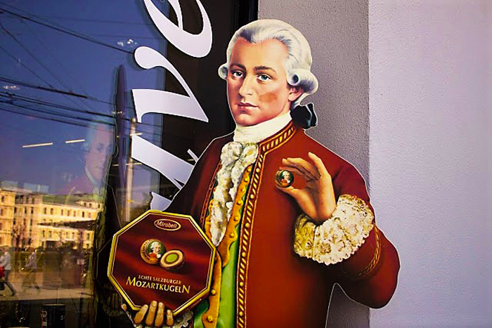 MOZART~1