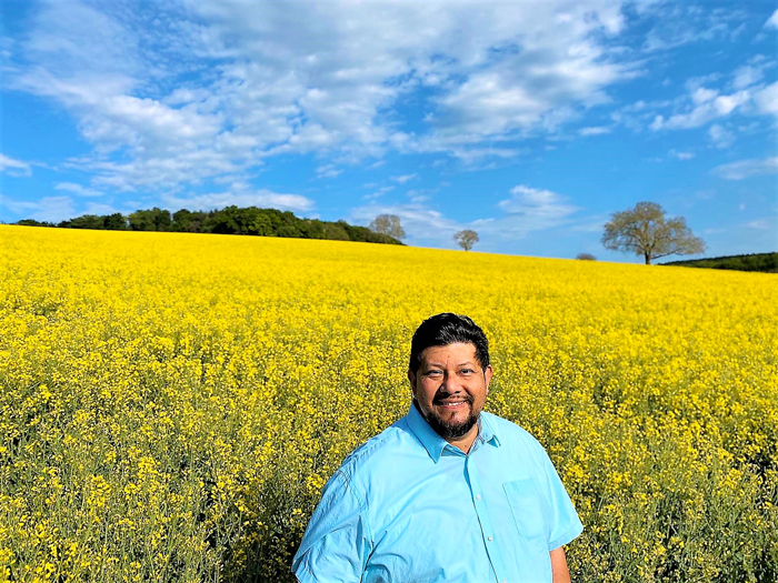 Duerrenbuechig-Walzbachtal-primavera-cultivos-de-canola-raps-don-viajon-turismo-recreativo-senderismo-aventura-naturaleza-Bretten-Baden-Wurttemberg-Alemania
