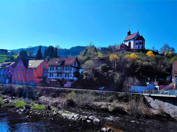 Weisenbach-valle-del-rio-Murg-don-viajon-turismo-recreativo-naturaleza-aventura-Selva-Negra-Alemania